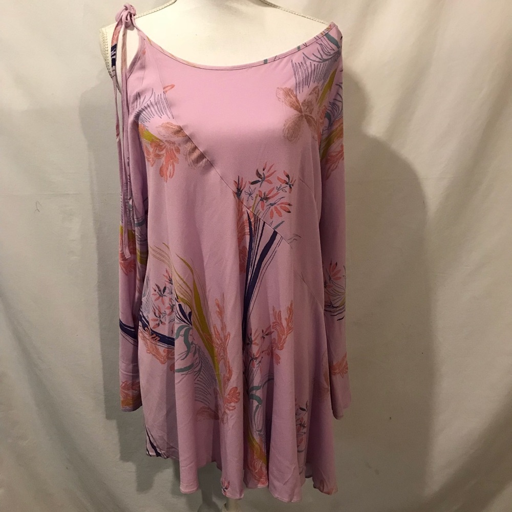 Free People purple cold shoulder top size XS NWT